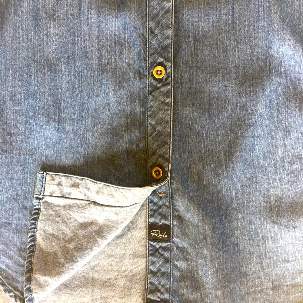 Rails Carter Chambray Shirt - Picture 7 of 8
